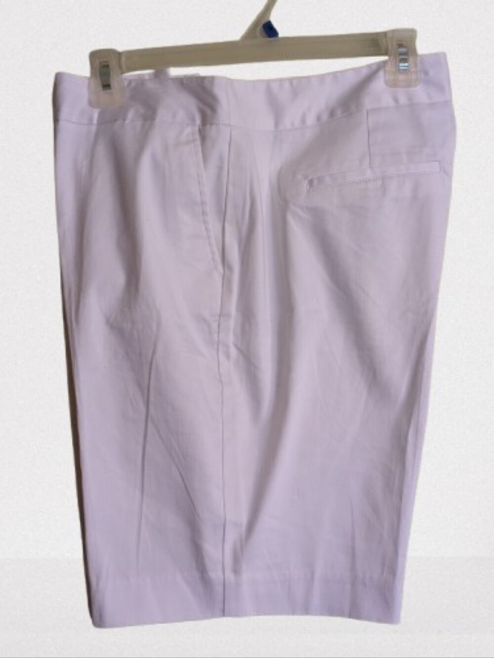 Attention White Mid-Rise Tailored Bermuda Shorts Size 12